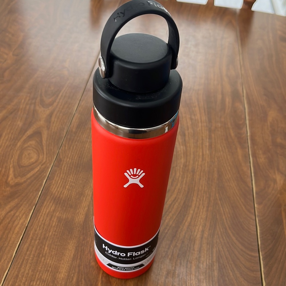 NWT Hydro Flask Wide Mouth Bottle